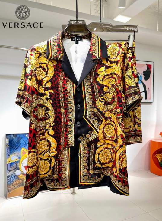 Picture of Versace Shirt Pant Suits _SKUVersaceM-3XL24cx34224850